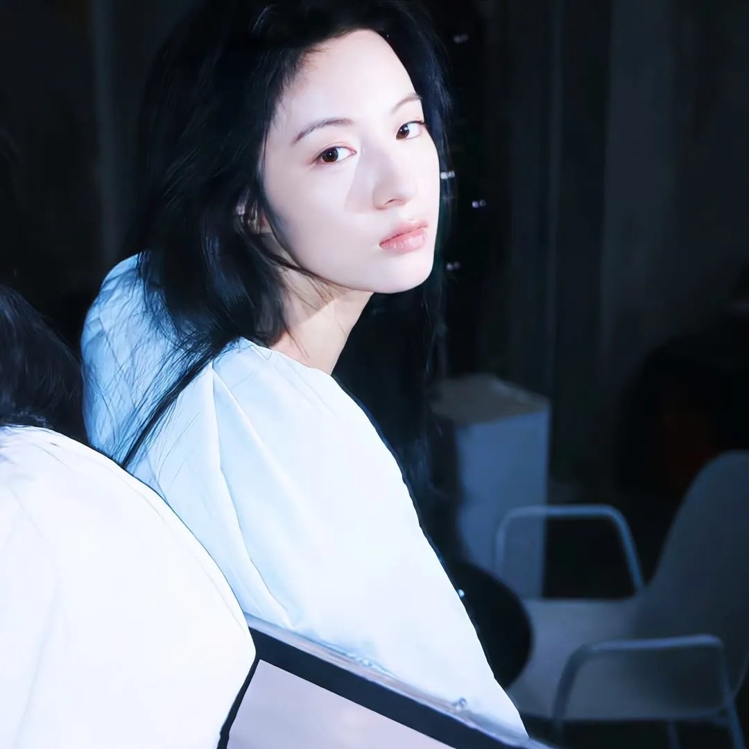 在你的冬夜里闪耀海报